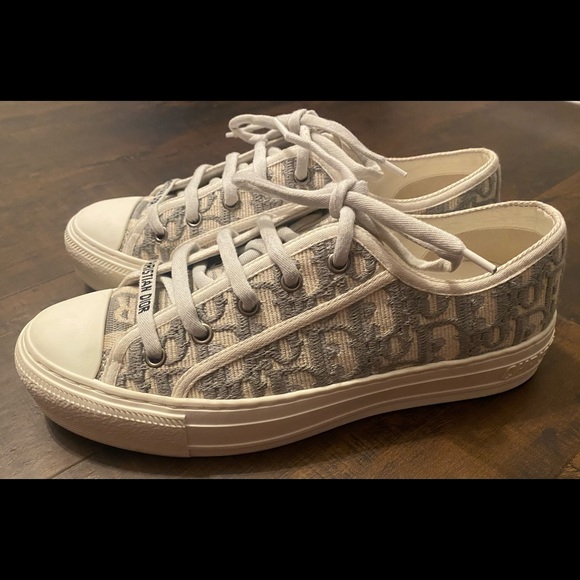 Walk N Dior Sneaker in Grey - Picture 4 of 10